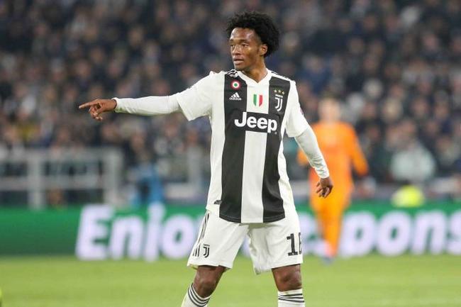 过学校足球 过学校足球